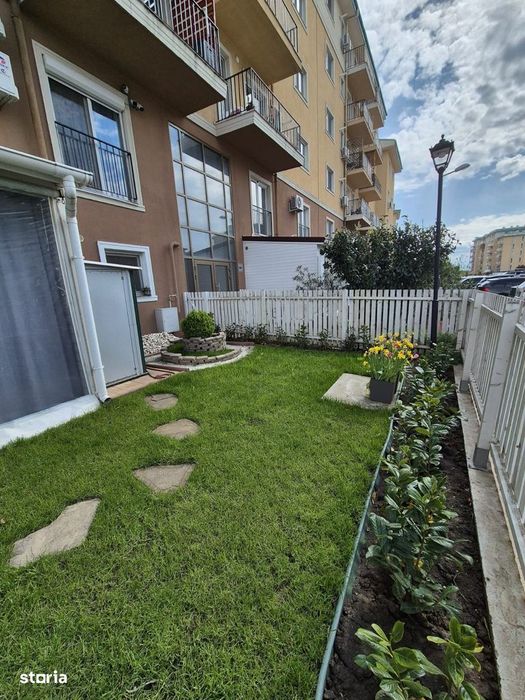Apartament 3 camere tip vila in Cosmopolis | 80 mp + curte 40 mp