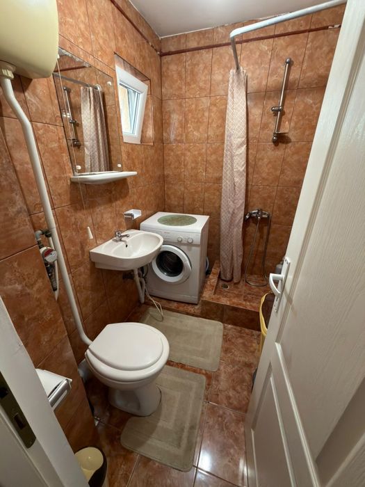 Închiriere  apartament 2 camere Piața Hermes