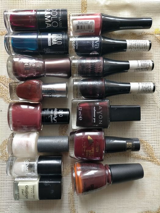 Продам лаки для ногтей