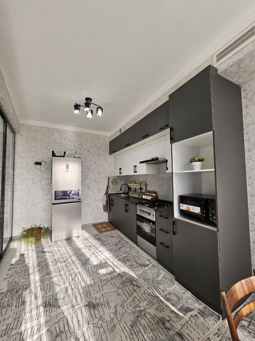 (4) Юнусабад санаторий Чинабад. Дом 3 уровня.