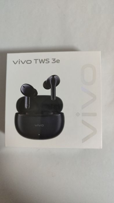 Продать телефон и наушники