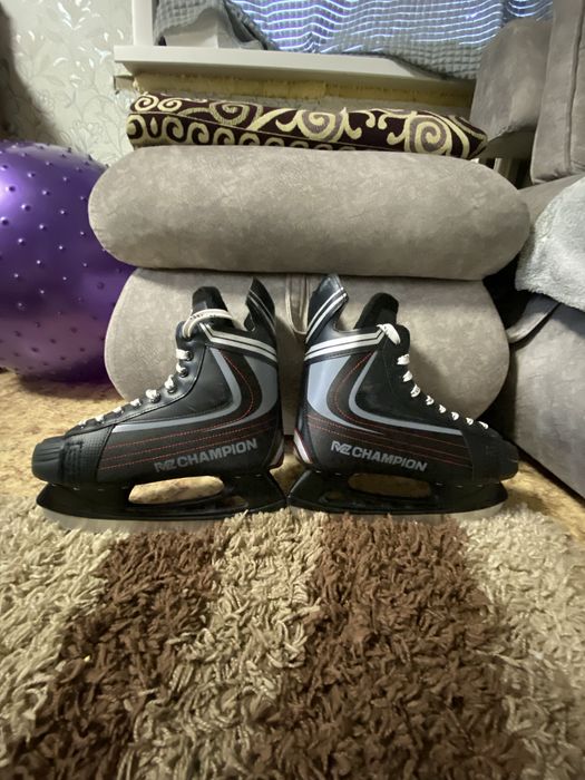 Продам коньки CHAMPION