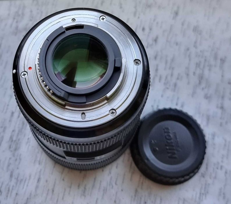 Sigma 18-35mm f/1.8 DC HSM Art за Nikon F