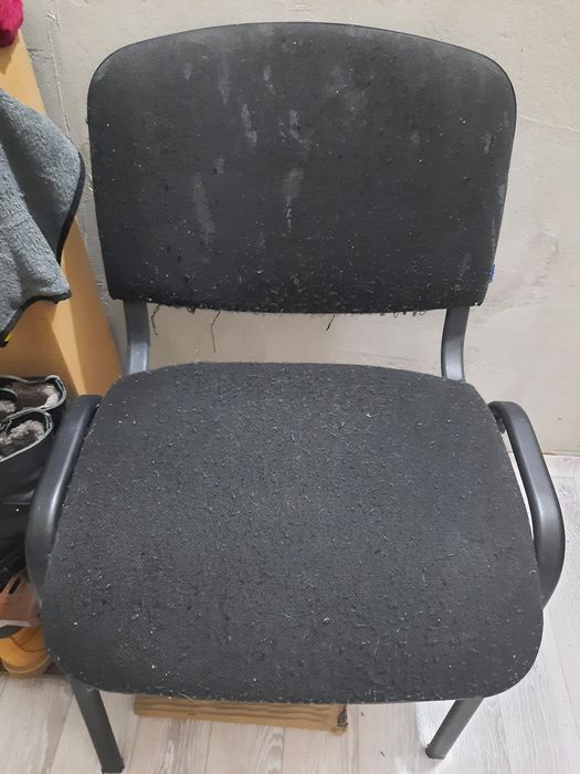 Продаётся стул со спинкой