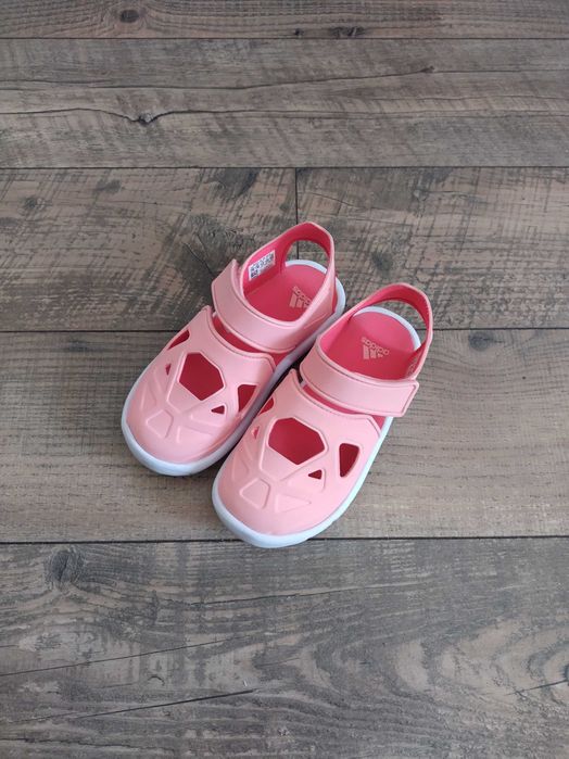 Сандали Adidas и обувки 31 номер за момиче