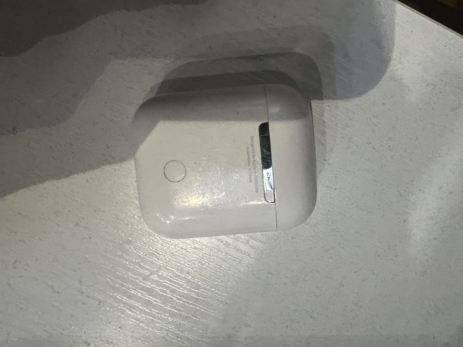 Air pods 2 original. Левая ушка