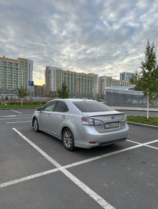 LEXUS HS250H автокөлігін сатамын