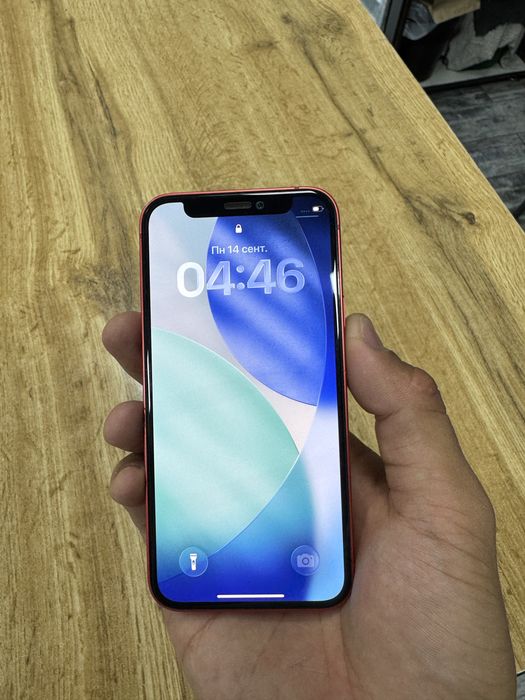 Iphone 12 mini в отличном состоянии.