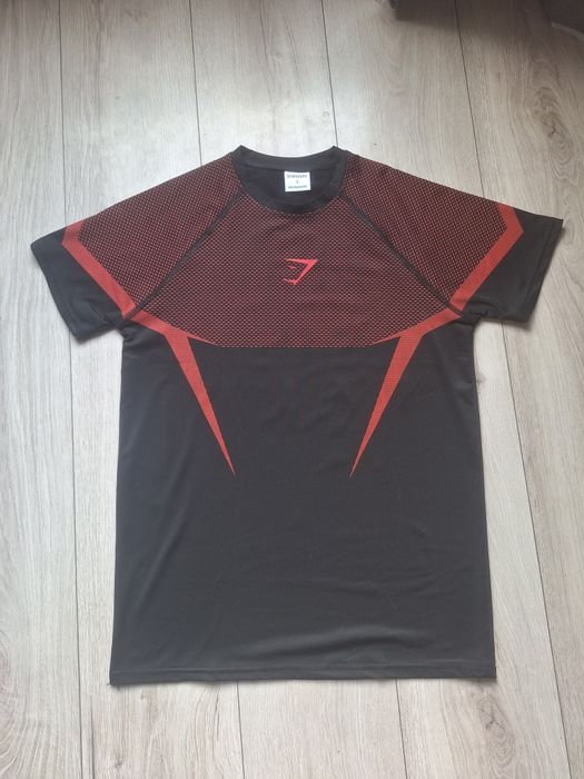 Тениска Gymshark Muscle Fit Размер S