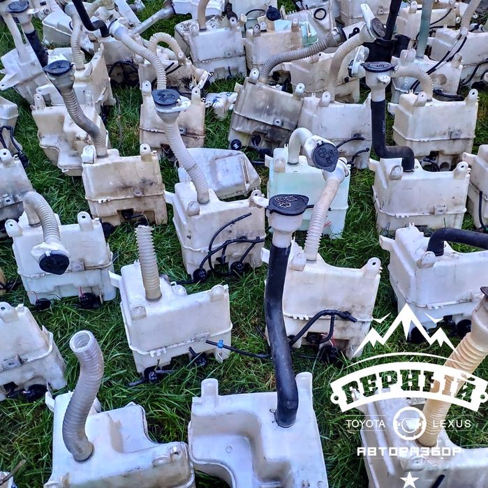 Бочки омывателя Lexus, Toyota