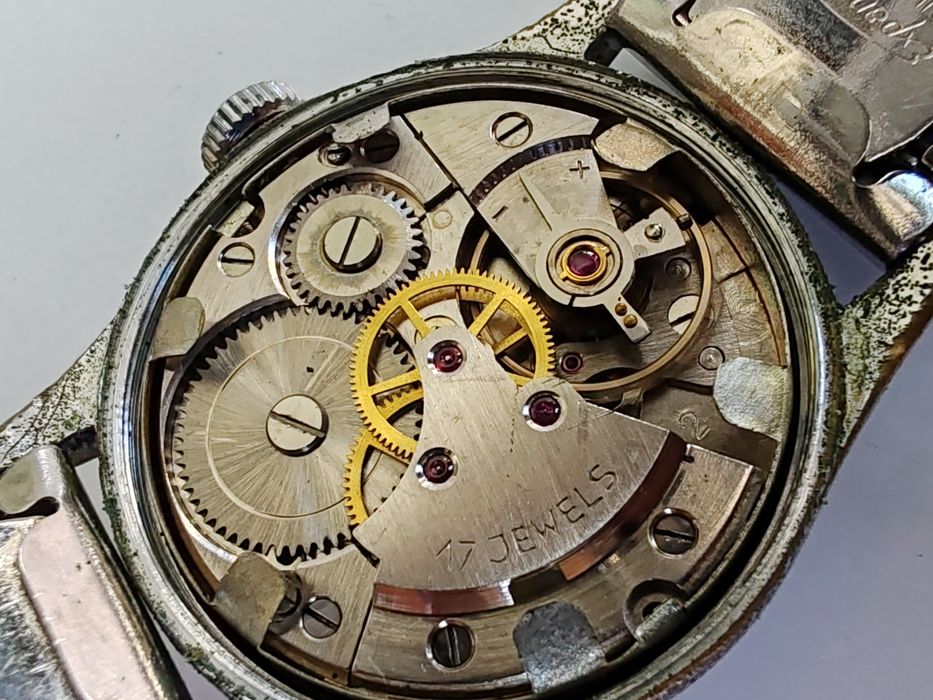 Ceas Utex Mecanic Tip Militar Funcționează excelent!