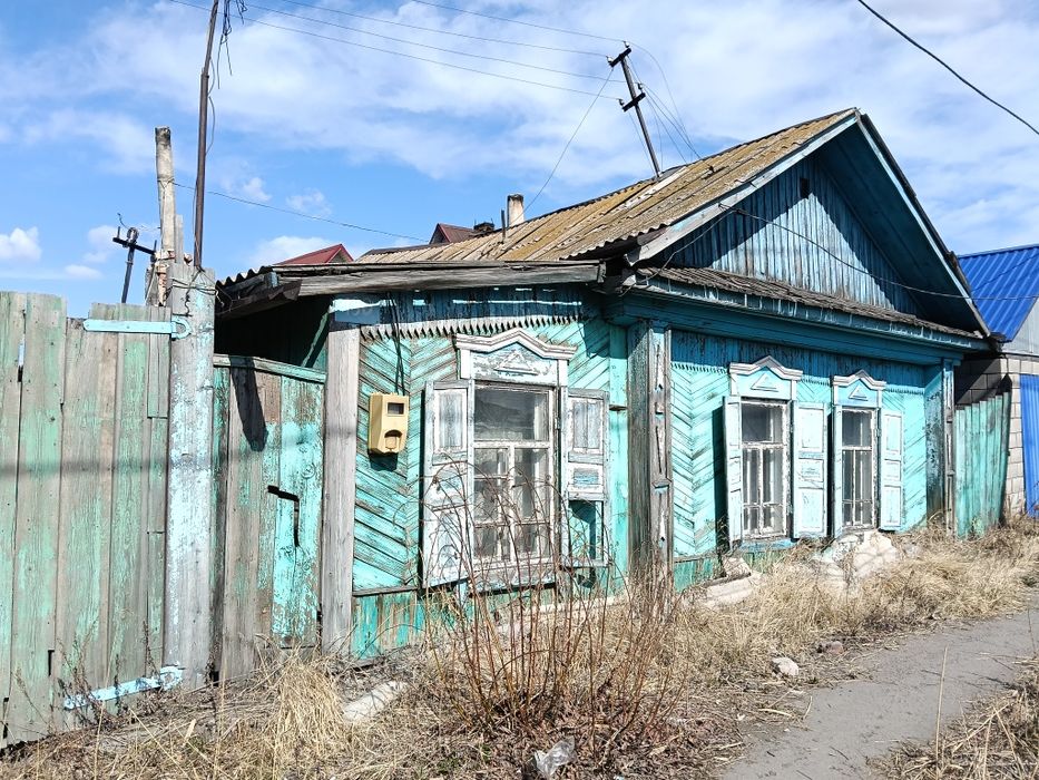 Продам земельный участок с домом.