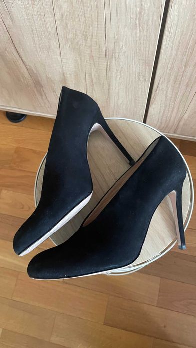 Pantofi eleganti MUSETTE ,model special, piele intoarsa, marime 39