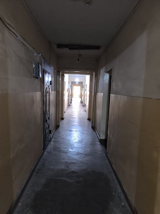 Студия. 1 ком квартиру Сергели 2. Бывшее общежитие . 3/4 . 18 м2 кирпи