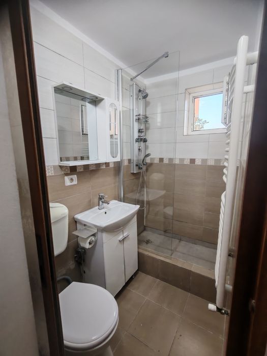 Oportunitate Apartament 3 camere  Codlea, zona Nordului – renovat, mobilat și utilat