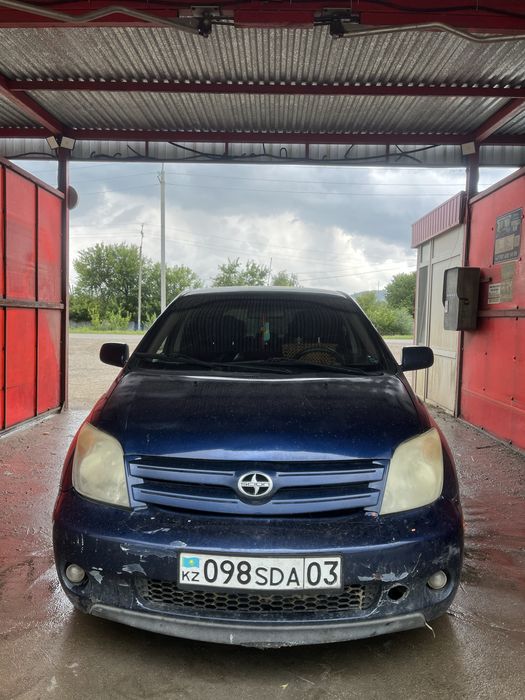 Tayota scion xa 2004 года