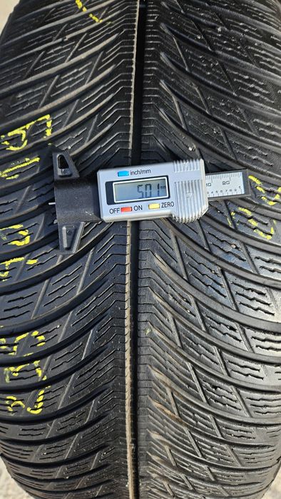 235/40 R19 • Iarna • Michelin Pilot Alpin 5 96W | 1 buc | DOT 2022 | Pret/buc