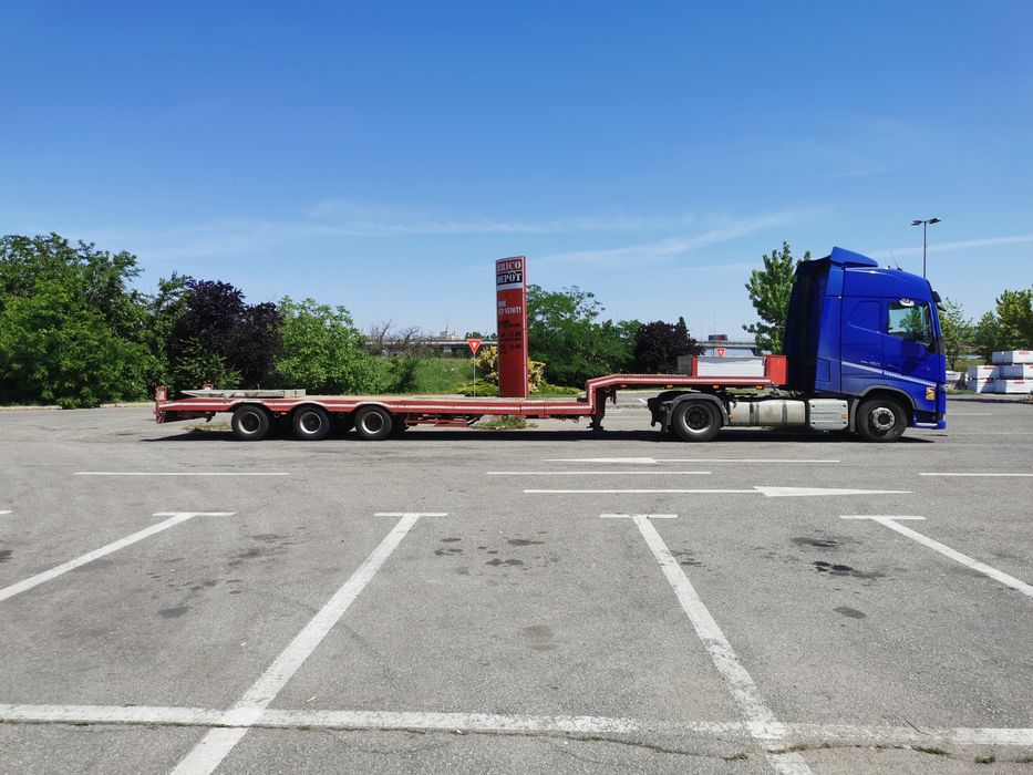 Transport cu semiremorca trailer sau walking floor marfa vrac busteni