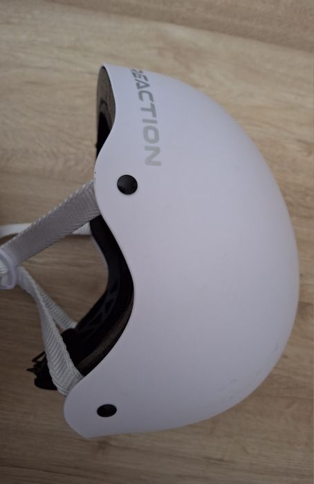 Шлем велосипедный белый