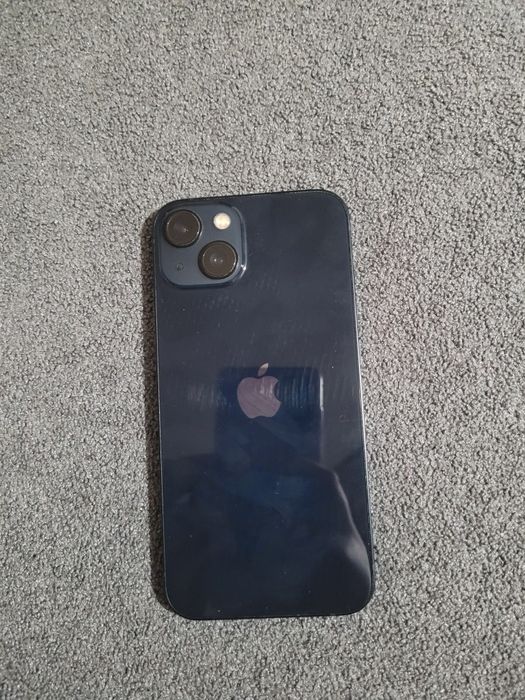 Телефон Айфон 13