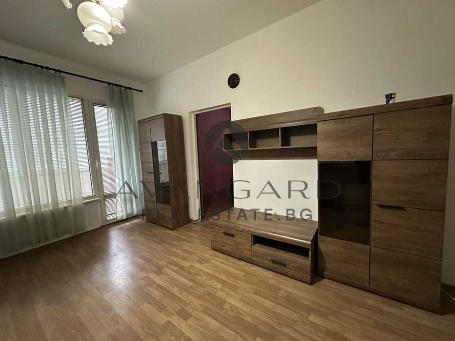 Продава се Тристаен апартамент в Пловдив, Център - 72 кв.м за 2362 €/кв.м - Снимка #1