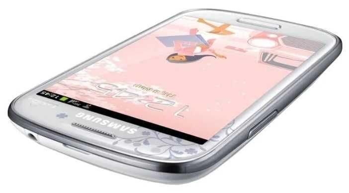 Продаю свой телефон Samsung Galaxy S III mini, модель - gt-i8200.