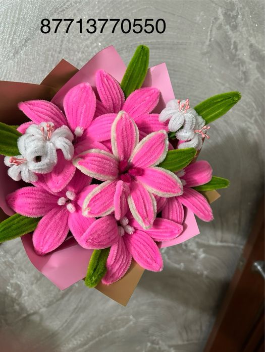 Букеты и цветы из пушистой проволоки