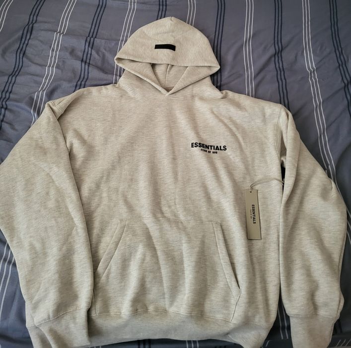 Сиво горнище essentials/ есеншълс размер M