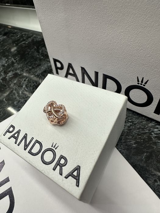 Талисман Пандора / Pandora - безкрайност