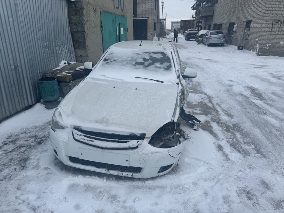 В разборе приора , по запчастям