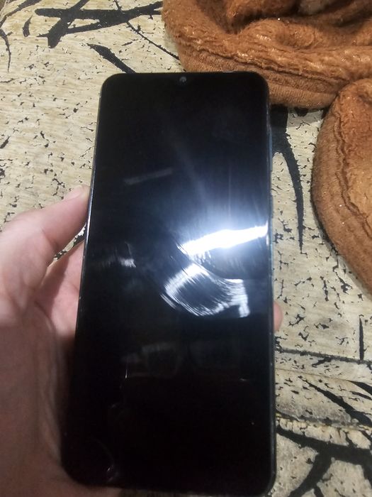 Samsung A04  64 гб