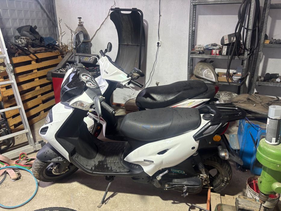 Скутери 50 кубика със документи