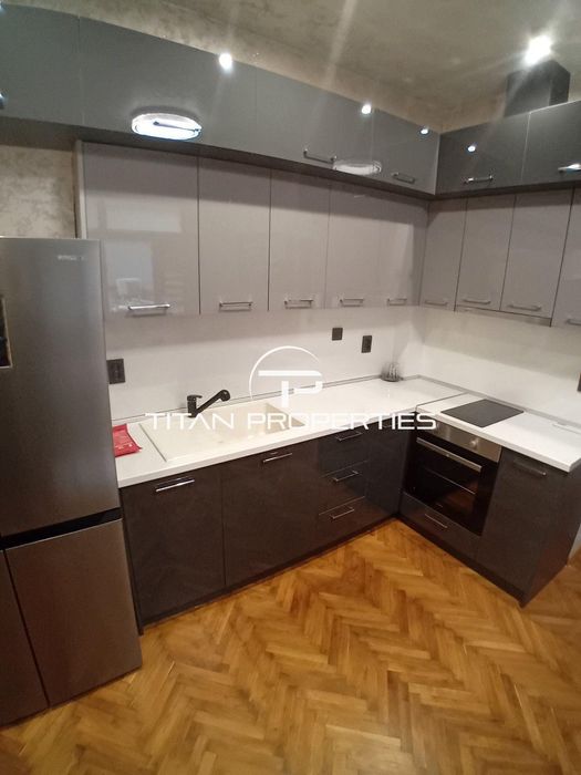 Многостаен апартамент на 2 нива в Центъра на града