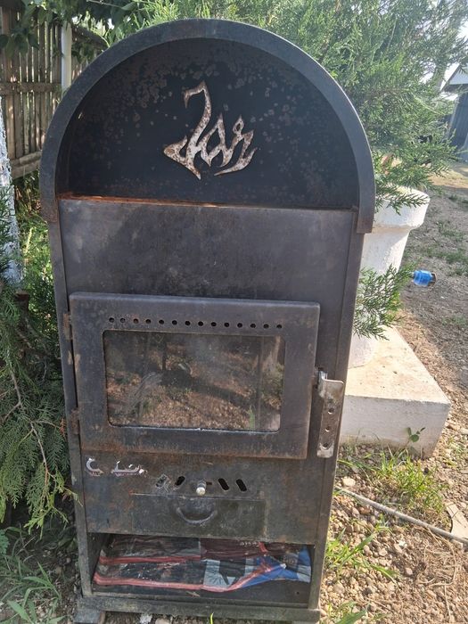 Vind șemineu in stare buna 400 roni negociabil