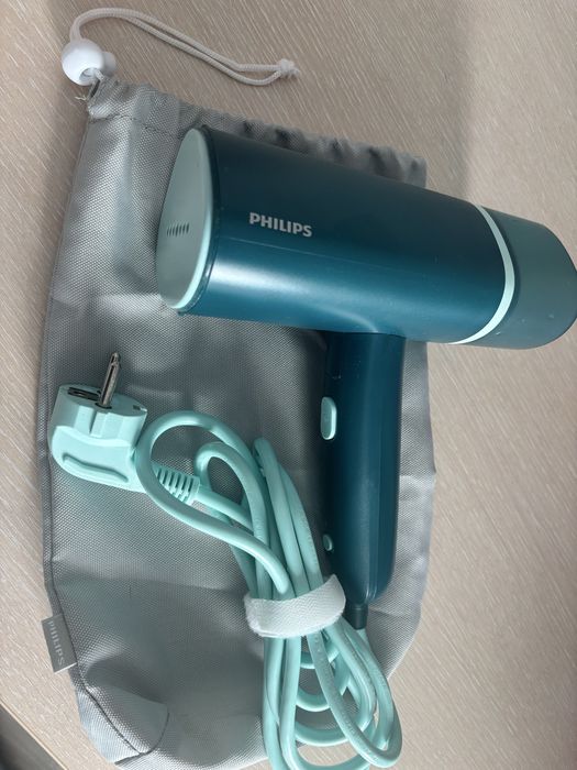 Philips преносима ютия за гладене с пара STH3020 – като нов