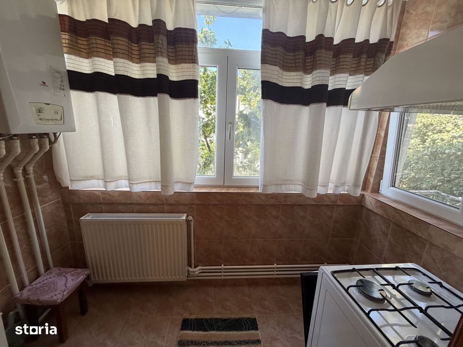 Apartament 3 camere,zona E3,etaj 3