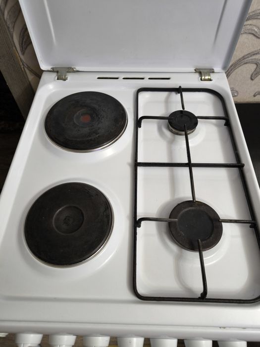 Продам  комбинированную плиту