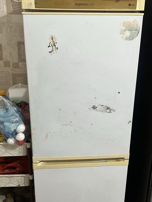 Холодильник средний