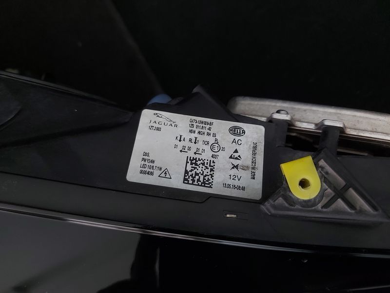 Фарове Jaguar XE 2016г.