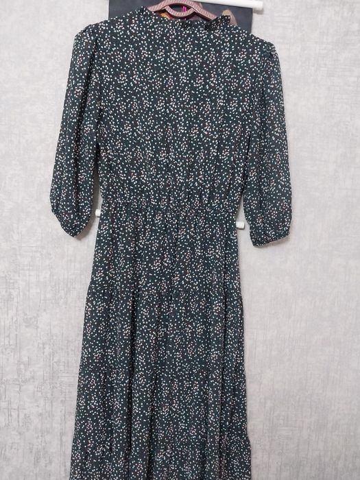 Платья  женские.