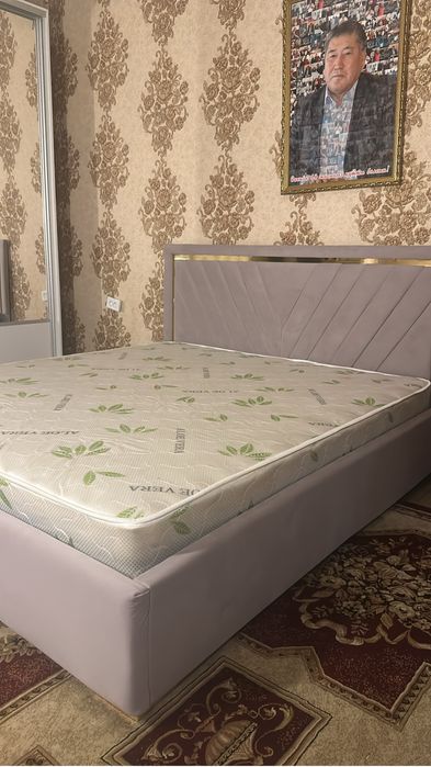Спальный кровать