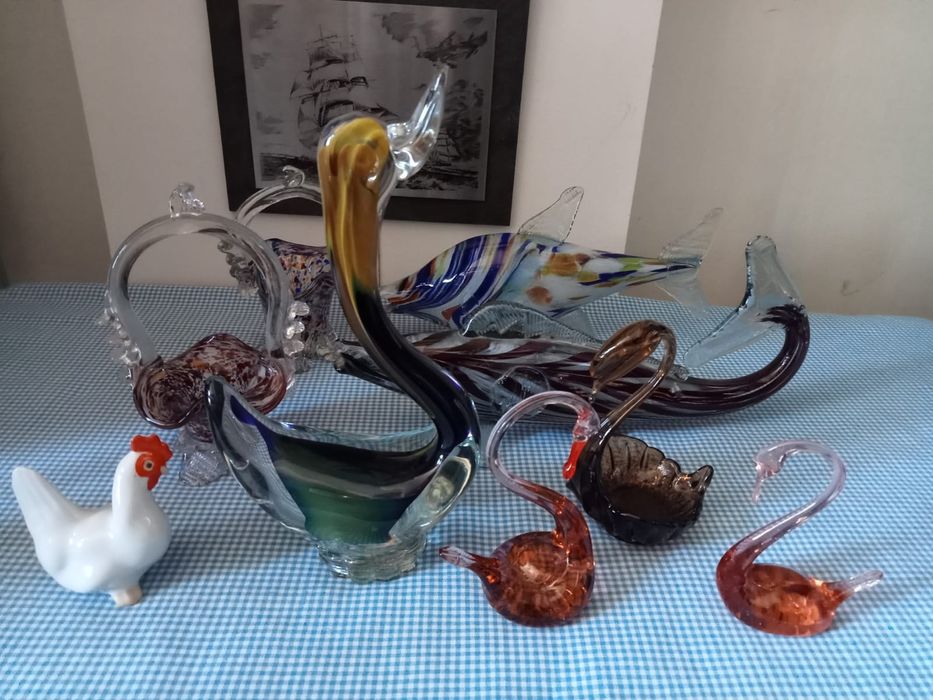 Peste din sticla, bibelouri, coșuleț, lebada,găină, perioada comunista