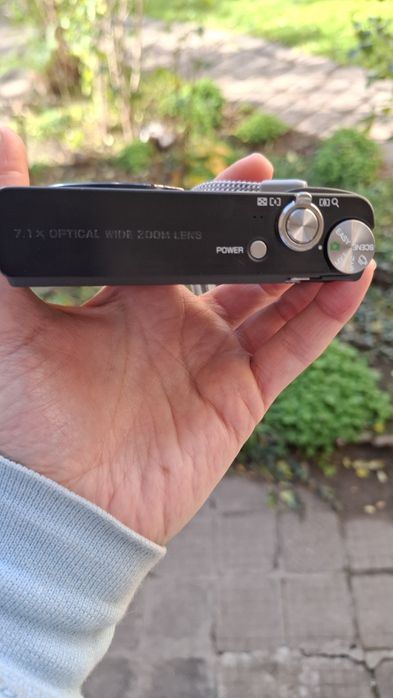 Компактен дигитален фотоапарат Ricoh R10 – 10MP, 7.1x оптичен зум, раб