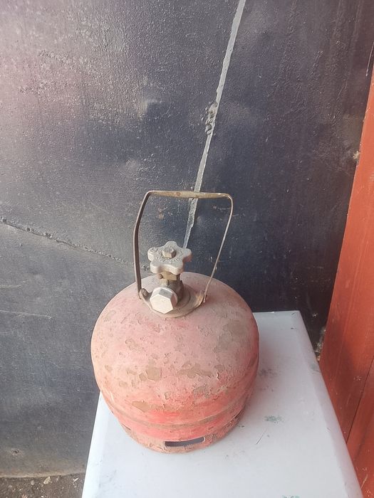 Продам газ балон