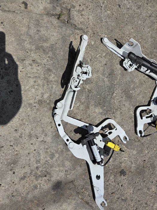 Balamale capota stanga dreapta cu capse BMW X5 X6 F15 F16