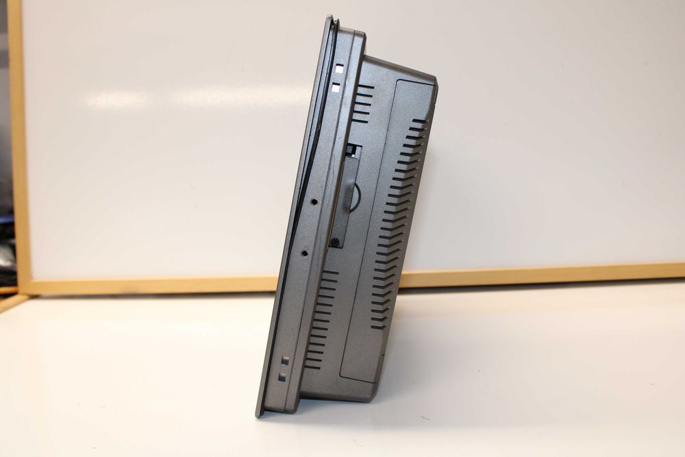 Advantech TPC-1271