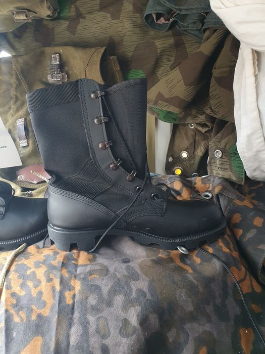 De vânzare: Bocanci originali U.S. Army WELLCO Jungle – Negri – Mărime