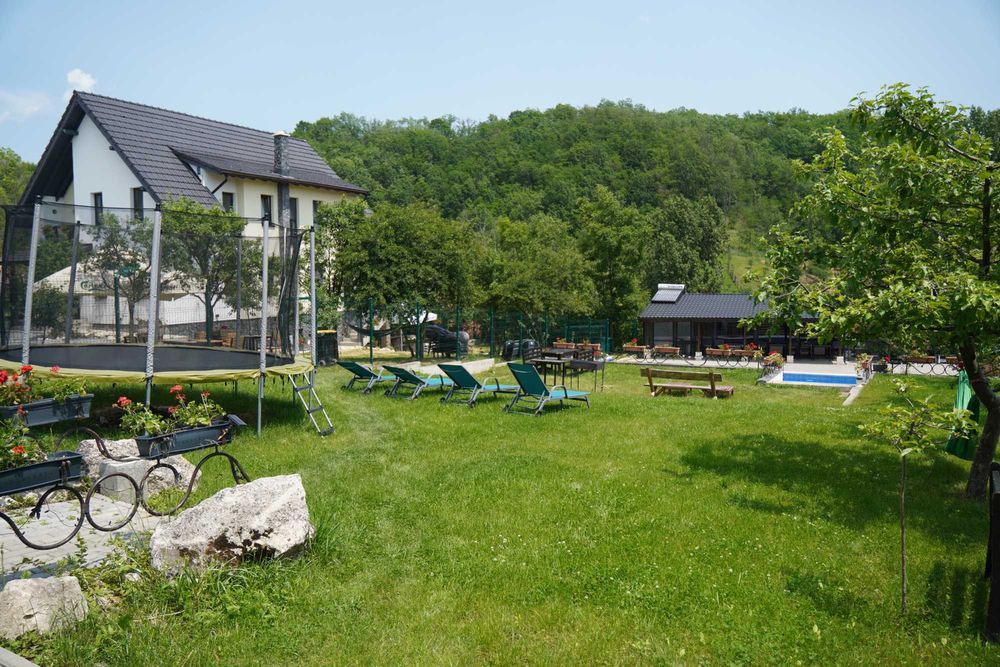 Inchiriez pensiune turistica pentru administrare