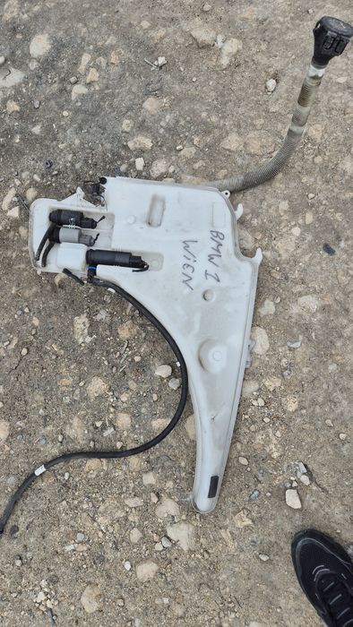 Оригинално Казанче за Чистачки за БМВ 1 Сирия 2003- 2013г