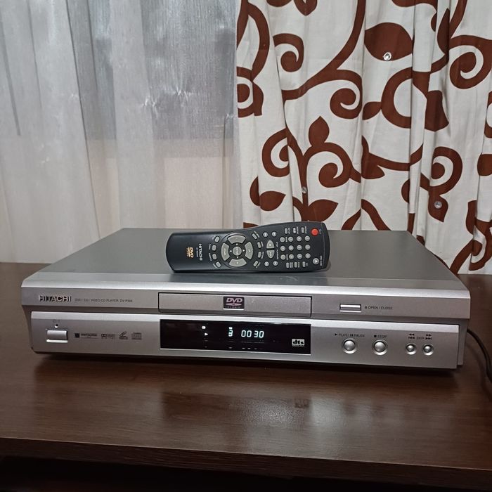 Cd,dvd player hitachi